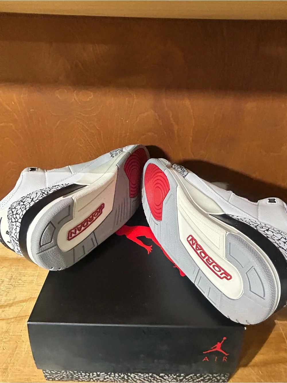 Jordan 🇯🇴 3 retro cement size 12 great quality brand new